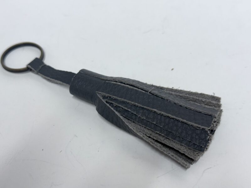 Atslēgu piekariņš Nr.13