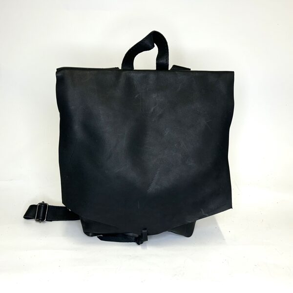 Kvadr.Mugursoma mežazvērs melna